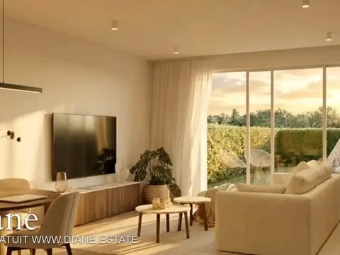 Terrain constructible de 6 ares soit 30 m de façade à la route Pas de contrainte lotissement