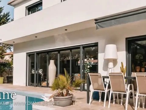 Villa contemporaine de style californien 