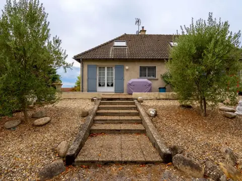 Maison 142 m² - 7 pièces – Terrain 3 554 m² – Niherne