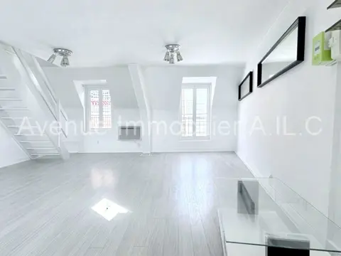 F2 DUPLEX 52 M². MEAUX HYPER CENTRE. SECTEUR CATHEDRALE.