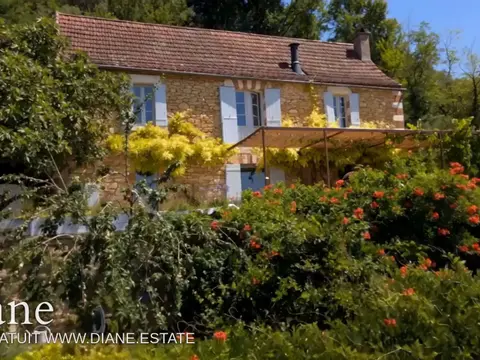 Maison de caractère avec gîte et dépendances 