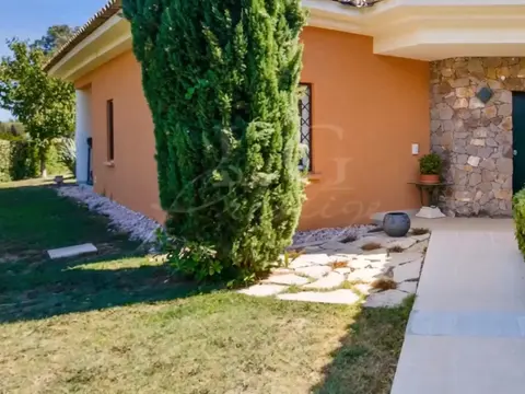 Maison de plain pied avec piscine