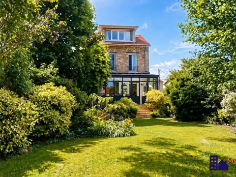 Maison, 7 pièces - Houilles 78800