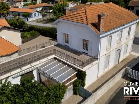 Maison de caractère à vendre à Biganos centre – 223 m² à réinventer