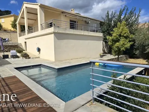 Belle villa moderne Type T4 - piscine - vue mer et village