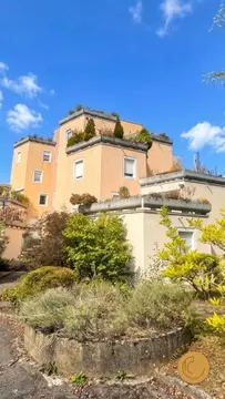 Terrasse, parking, verdure et DPE excellent 