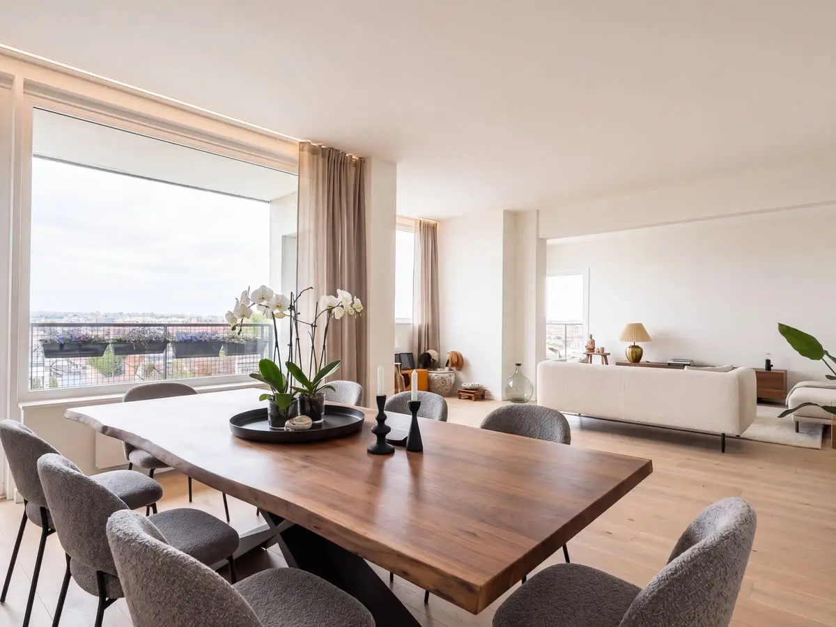 Visualization of the same room, furnished and styled