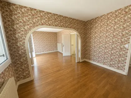 Maison traditionnelle 4 pièces Montluçon (8)