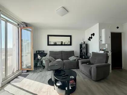 Au dernier étage - Appartement 4 pièces RENOVE (1)