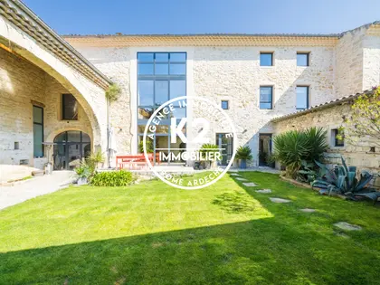  L'exception n'attend plus que vous , 420 m² de prestige. Le reste se vit, il ne se raconte pas. (8)