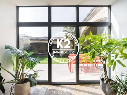  L'exception n'attend plus que vous , 420 m² de prestige. Le reste se vit, il ne se raconte pas. (2)