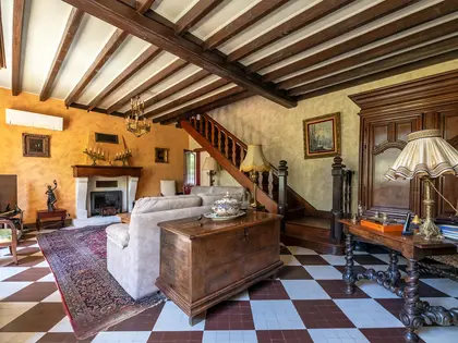 Maison périgourdine de prestige au coeur de Montpon Menesterol (3)