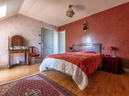 Maison périgourdine de prestige au coeur de Montpon Menesterol (20)