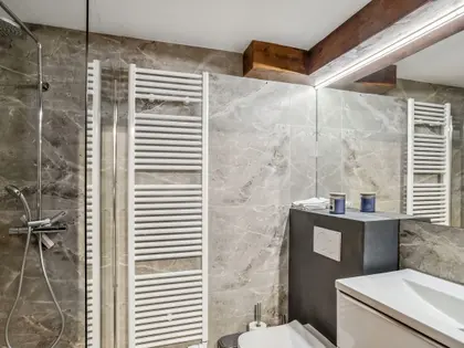 Appartement 2.5 pièces rénové au cœur de Villars (7)
