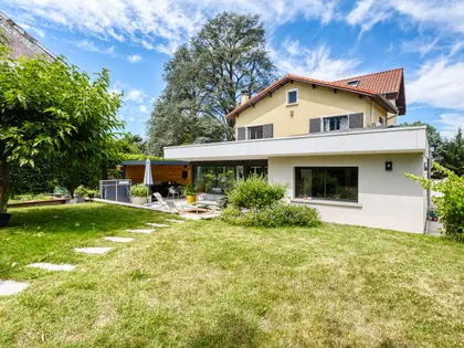 Maison de charme avec piscine à Caluire (9)