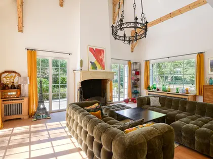 Ecully centre - Villa de caractère de 312m2 au coeur d'un terrain arboré - 6 suites (19)