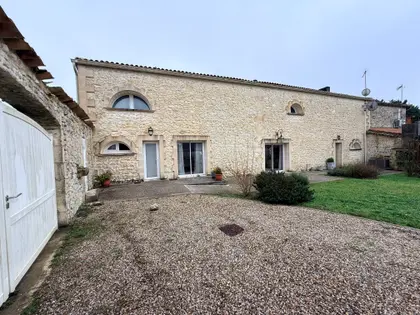 Maison de charme en pierre  (12)