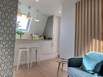 SALLE DE RÉUNION UNE MAISON BLEUE (7)