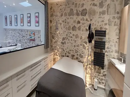 Toulon Haute Ville Magnifique Appartement Avec Terrasse Et 2 Suites Parentales (6)