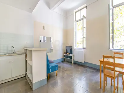 TOULON CENTRE VILLE GRAND TYPE 2 RENOVE ASCENCEUR (4)