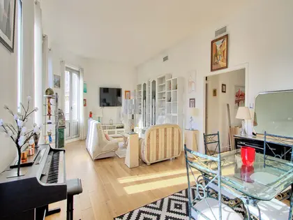 TOULON SUPERBE APPARTEMENT DE 170M CAVE ET CHAMBRE DE BONNE (3)