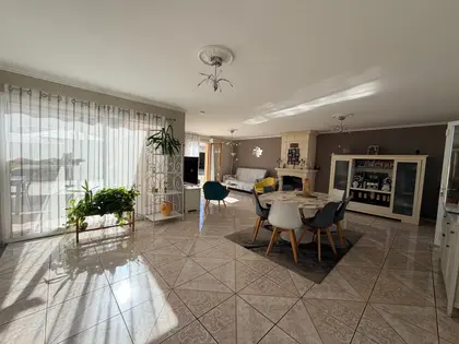Maison de 16 m2 avec piscine chauffée   (4)