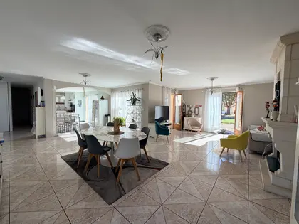 Maison de 16 m2 avec piscine chauffée   (5)