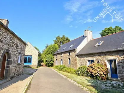 Propriété rénovée avec gîtes (1)