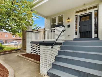 Luxury Single-Family Home For Rent (2)