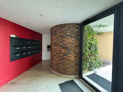 Terrasse, parking, verdure et DPE excellent ! (10)