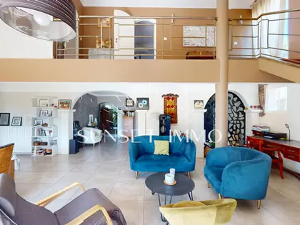Superbe villa dans parc privé (5)