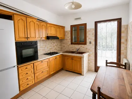 Sanary-sur-Mer – Villa familiale avec jardin, garage et fort potentiel (7)
