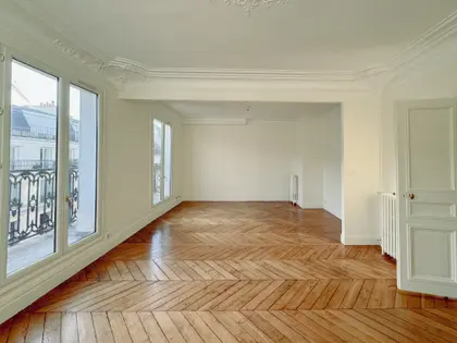 Charmant appartement Paris 10me  (4)