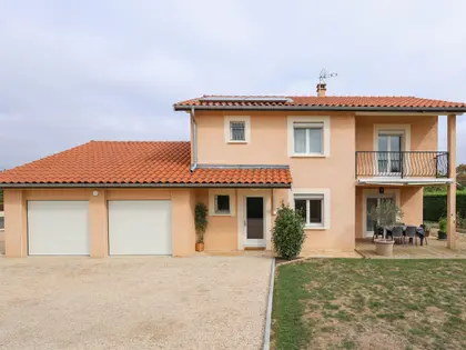 PROXIMITE VONNAS  VILLA PLUS DE 150 M2 (14)