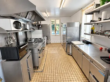 Maison de 320 m² à Le Coudray-Montceaux (9)