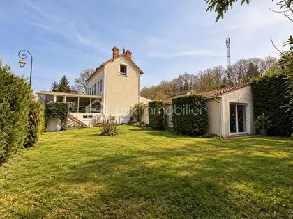 Maison de 320 m² à Le Coudray-Montceaux (18)