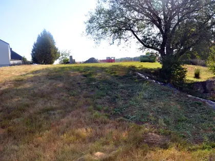 Terrain constructible de 6 ares soit 30 m de façade à la route Pas de contrainte lotissement (7)
