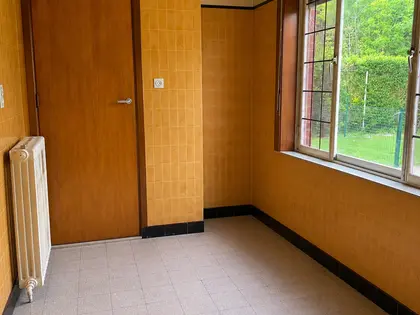 Grande villa 4 façades 4 chambres + Annexe  polyvalente sur 17 Ares  (11)