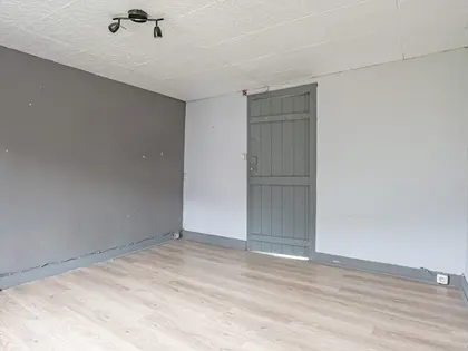 Maison à rénover avec jardin et atelier  (4)