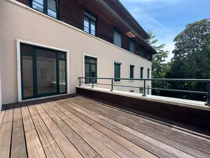 Spacieux appartement avec terrasse (2)