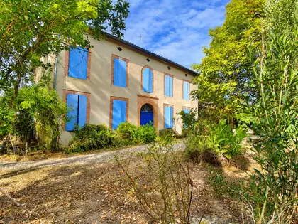 Propriété de caractère sur 5 hectares – Maison de maître & potentiel équestre (10)