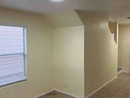 Renovated 4 Bed Home Near UTSA (10)