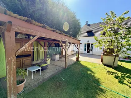 Maison de 2004 130 m².4 chambres. Proche commerces. MEAUX; (19)