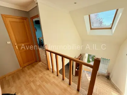 Maison de 2004 130 m².4 chambres. Proche commerces. MEAUX; (16)
