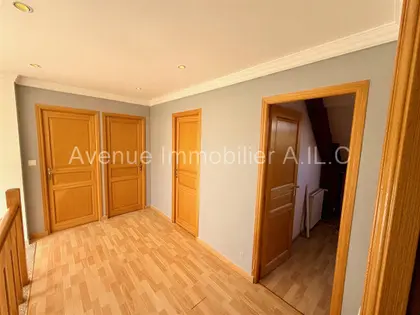 Maison de 2004 130 m².4 chambres. Proche commerces. MEAUX; (12)