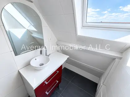 F2 DUPLEX 52 M². MEAUX HYPER CENTRE. SECTEUR CATHEDRALE. (8)