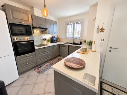 Haut de villa T4 91 M² – SIX-FOURS-LES-PLAGES (7)