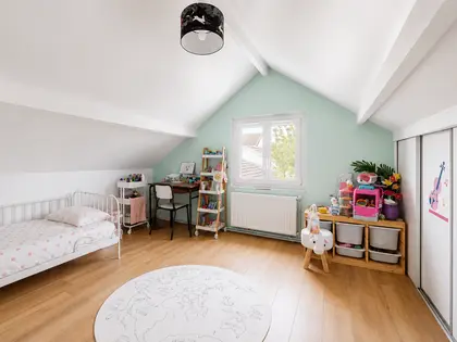 Maison individuelle rénovée – 3 chambres – Jardin, terrasse & stationnements – Houilles Main de Fer (13)