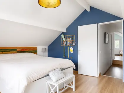 Maison individuelle rénovée – 3 chambres – Jardin, terrasse & stationnements – Houilles Main de Fer (9)