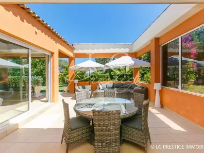 Maison de plain pied avec piscine (3)
